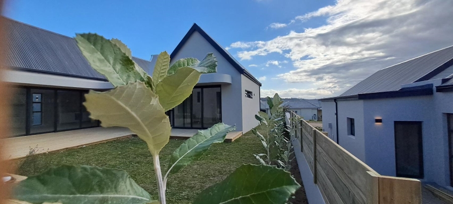 4 Bedroom Property for Sale in Baron View Western Cape